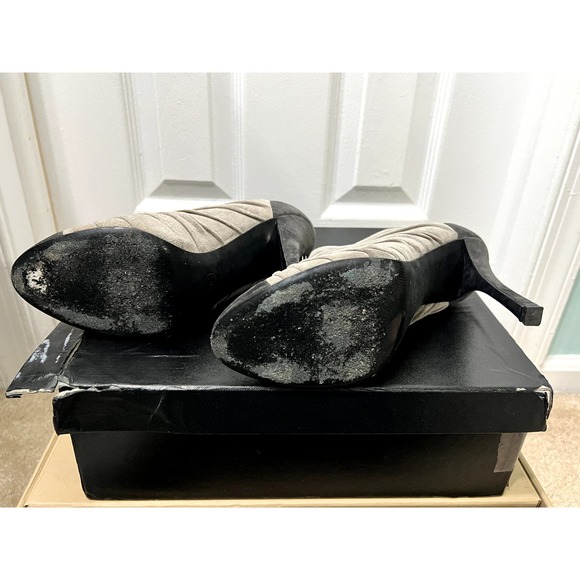 CHANEL CC Camelia Booties Boots Beige Taupe Gray Grey Black Silver Heels 41 11 - Picture 3 of 5